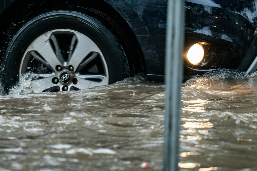 Extremwetter: Steigendes Schadenrisiko für Firmenfahrzeuge